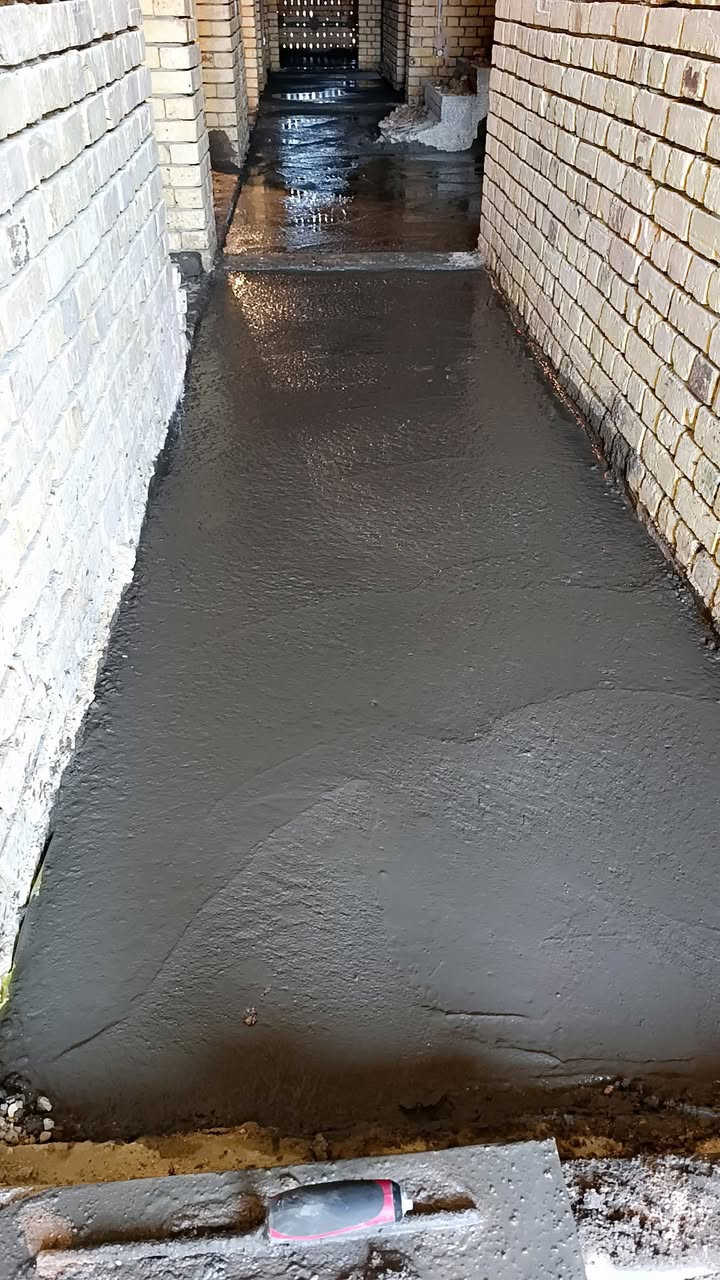 *********** السلام عليكم عملنا مستمر اي شخص محتاج صب رباط أو صب البيت من الداخل أو تسليطه سطح يرسلني كادر كامل من خباطه وعمال شغل نظيف ومرتب وتساب موجود ***********
