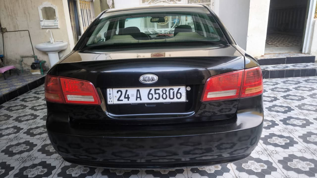 السلام عليكم ورحمه الله وبركاته 
٢٠٠٨ وارد كوري (لوتز) مكينه حاويه قبل شهر شديتها 
حداديه جديده جدا السياره على وضع الشركة لاجراد ولا خياس 
السياره تحفه ودواخلها زيرو وترايها يخبل تدفئ وتبريد شغاله
بيها صبغ باب السايق فقط وباردات جدا بسيطات الجاملغات الاماميات والسونار مرفق مع الصور 
السعر ١١٠ وبيها مجال لشراي 
***********
وتحياتي للجميع
