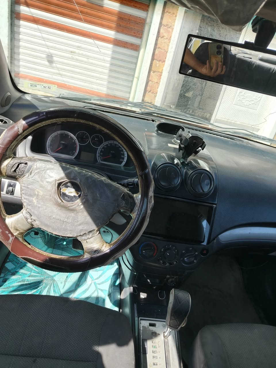 السلام عليكم افيو للبيع موديل ٢٠٠٩ كير واوتماتيك مكينة مسكر المكينة تبخر تبريد ثلج مصفرة هيئة وغرامات كهربائيات كلها شغاله رقمها ديالى سنويتها قبل شهرين سقطت شرط التحويل السعر ٣٨ وبيها مجال قليل للأستفسار ***********
