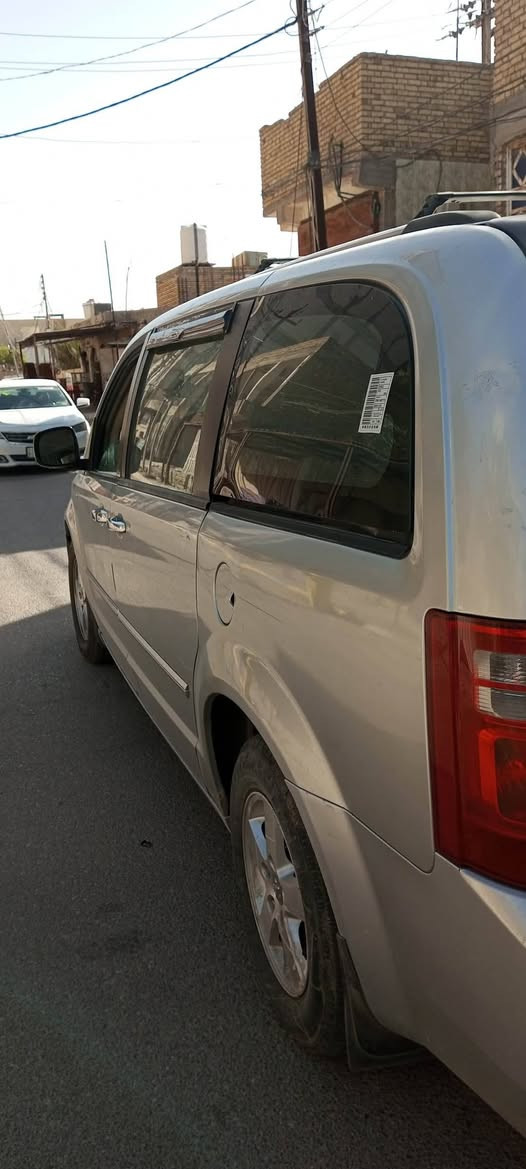 دوج كرفان موديل 2008 بغداد بسمي مشروع وطني تبريد 3 قطع كامره دواره حساسات كشنات بلع بيبان كهربائي جام 6 كهربائي 5 شاشات محرك كير خير من الله تخم تاير السعر 100 او بيه مجال او امراوس حسب القناعه (***********) بيه واتساب مكان السياره ناصريه مركز
