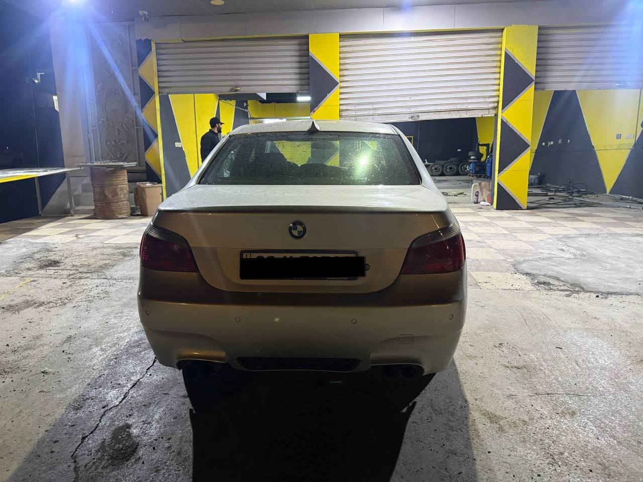 بەناوی خوا 
bmw E60
مۆدێل 2004
ڕەقەم بەناوی خۆمانە
تەقەو ڕەقە بەشەرت
گێڕو مەکینە بەشەرتی فەحس
مەکینە 525
7 گێڕ
کوشین خەزن هیتەر
سوکان کارەبا
شاشە
تڕاکشن
چوار تایەو ویلی نوێ
هەزەی تازەیە
سەقفو سندوقو بۆنیت سبوخ نیە بەڵام بە سبوخ عام دەیفرۆشم بێ لێدراو
90 وەرەقەو کەمێک مەجال
0750 358 1133
0771 610 4792 أربيل, العراق
