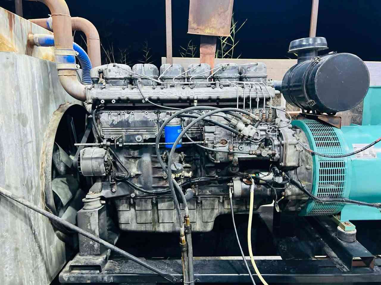 سكانيا 124 للبيع ستندر مولده نضيفها ماعايزها شي توليد 300 كيفي ستندر لعنوان بابل سعر 68$
 ***********
