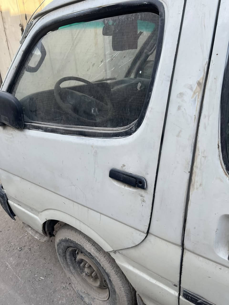 ‏موديل 93 بغداد باسمي سعر 18 ورقة سيارة طافية ***********
