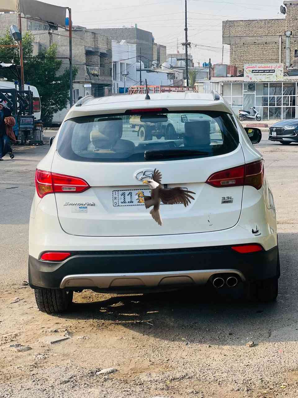 السلام عليكم للبيع سنتافيا موديل 2014 خليجي رقم بغداد   محرك 6 سلندر 3.3  رقم انكليزي هزه جديده مكفوله من صبغ  وتبديل بيها فقط بارد سونر موجود بالمنشور سياره بأسمي تحويل ثاني يوم  السعر 174 وبيها مجال  رقم الهاتف ***********
