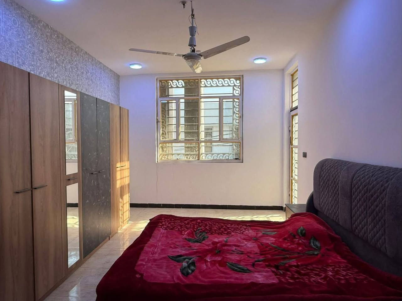 #السلام عليكم
#بيت للبيع في شارع 80كربلاء خلف مول نون يبعد عن شارع 80 .150متر فقط 

#مساحه 200 متر..🤍
واجهه 10متر.... 🤍
نزال 20متر....🤍
#طابو زراعي سند 25 
#البيت بناء حديث 2023-2024..⚡🔥
#خدمات كامله ماء وكهرباء ومجاري وتبليط وكيبل ضوئي 
#شارع 10متر تبليط ومتكامل...
#يتكون البيت من طابقين ⬇️🔥
#الطابق الاول ⬇️ 
( گراج .طارمه .استقبال. مطبخ . صحيات داخليه وخارجيه. غرفتين نوم.)..
#الطابق الثاني ⬇️ 
(غرفتين نوم. بيتونه . مجمع صحيات. سطح.).
#البيت بناءه درجه اولى متعوب عليه جدا جدا وبالعافيه ع الي يكون من نصيبه🔥
#سعر البيت جيد مقارنه بموقعه 🔥 
للاستفسار اكثر الاتصال على الرقم التالي ⬇️⬇️⬇️⬇️⬇️ ...
***********.....
