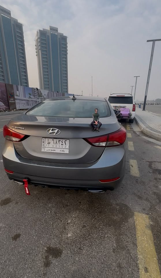 🚗 لأصحاب النظيف.. السلام عليكم إخواني، للبيع هونداي النترا موديل 2016 🚗
السيارة بحالة ممتازة جداً، نظيفة، وتحت إيدك وجاهزة من كلشي وما محتاجة أي مصروف. ✅

📌 الوارد: أمريكي. 🇺🇸

🎨 اللون: رصاصي مميز.

⚙️ المواصفات: عادية (ستاندرد) لكن بحالة شركة.

🛡️ الحالة: السيارة مكفولة كفالة عامة من كل شيء (محرك، كير، شاصي، غرق)، وجاهزة من الدعامية للدعامية.

🔍 شرط الفحص والمعاينة:

ما أحجيلك هواية.. تعال صلِّ على النبي ﷺ، شوف السيارة بعينك، اصعد وسوق واقتنع، ومستعدين نفحص وين ما تريد (سونار، حاسبة، فيترجي) ✔️

💯 حقك ومن حقك تضمن فلوسك قبل كلشي.

💰 السعر: ١١٨، وبيها مجال طيب للشراي.

📍 المكان: بغداد.

📞 للتواصل: يرجى المراسلة على الخاص أو الاتصال على الرقم:
*********** ☎️
