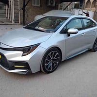 كورلا موديل ٢٠٢١ معوقين بعدلها سنتين تصير حره بيها حادث بنيد وجاملغين ...