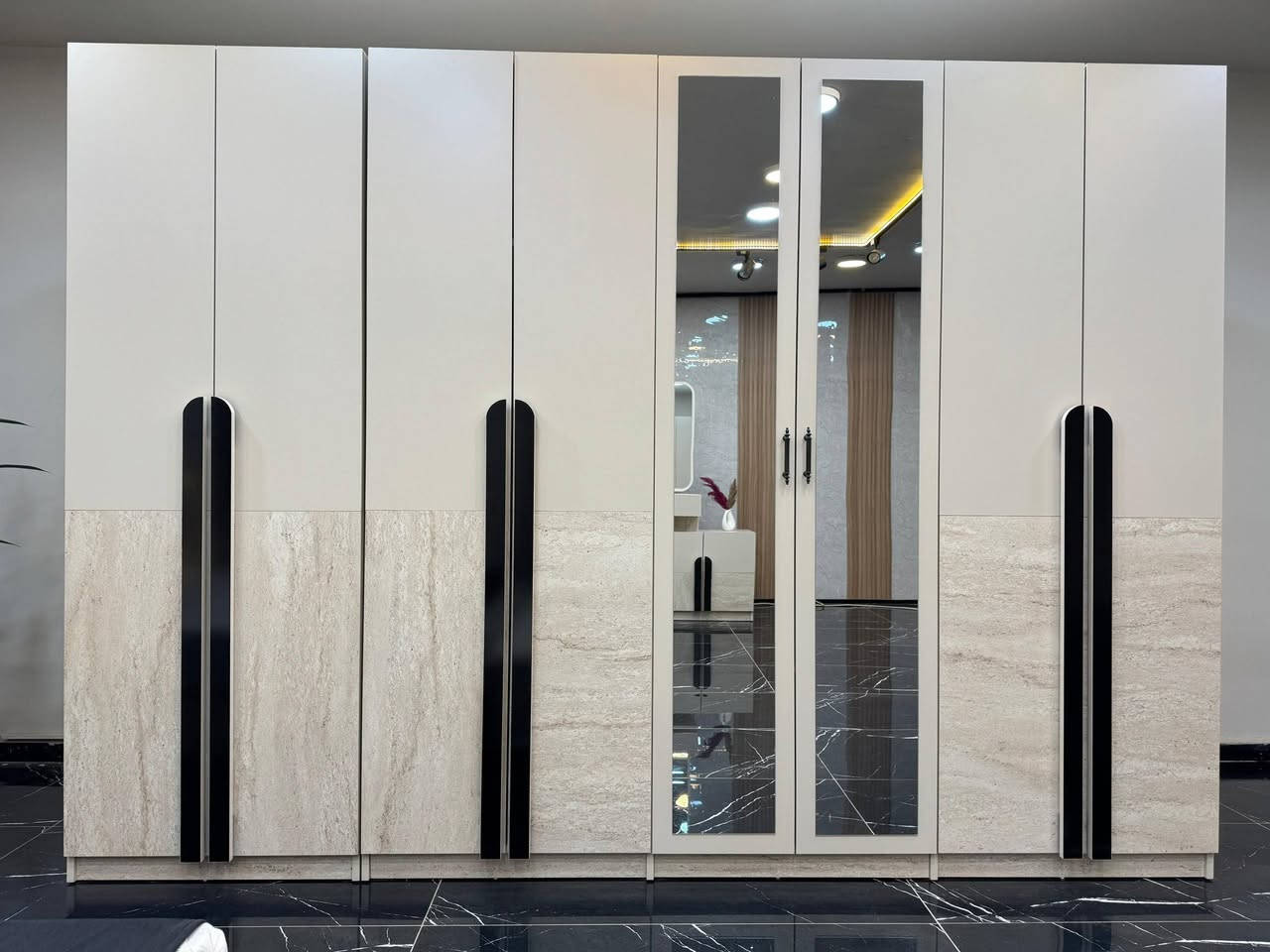 *موديل   بغداد       المودرن*

*10 قطع              كنتور ملحق 3 متر*

*1- ضهر بلوك*

*2- برغي وچوي حديد*
  
*سرير  مخزن*

*5- شغل درجه اولى*

*السعر🔥 ( مليون و300   )الف*🔥


**إذا كنت صاحب هذا الإعلان وتريد حذفه لأي سبب، رجاءا أرسل رسالة إلى الدعم الفني**