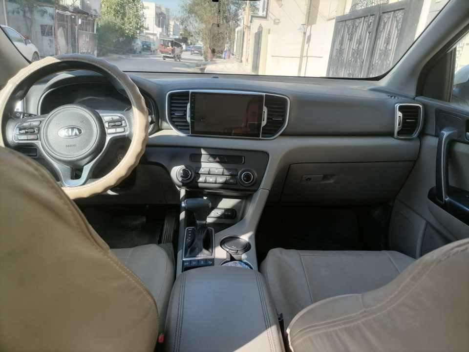 كيا سبورتج خليجي 2018 رقم شمالي 
 دوش ماشية ١٠٨ الف
لون ابيض صدفي
مانع انزلاق
تبريد قطعتين
درايف مود.(ايكو**سبورت**عادي)
مثبت سرعة 120 يدك جرس
سبير مانازل
نزول منحدرات بيها دفتر بانزين
*تعديل بارد باب السائق بسيط مقدار اصبع+بالهلال مقدار اصبع
🍭🍭سنوية الي حد ٢٠٣٠

مكاني  كركوك

السعر  ‼️ علق بتم يجيك السعر بالخاص ‼️

***********
