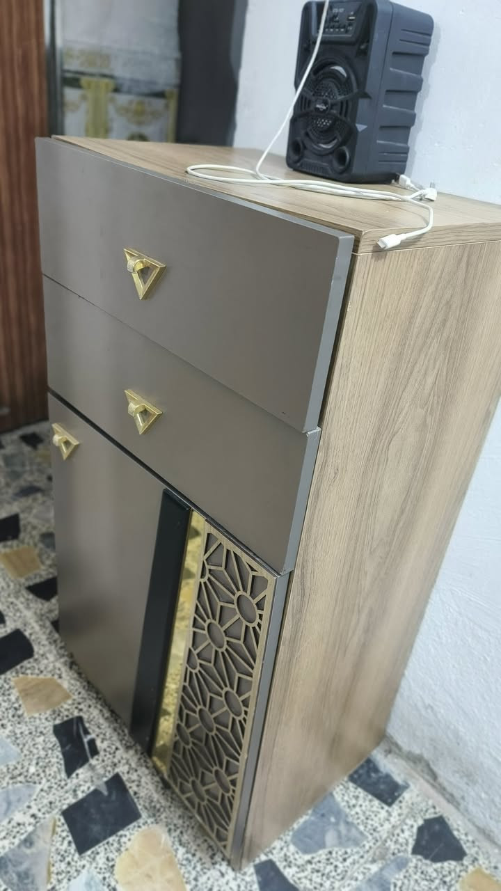 غرفه تركيا  9 قطع نضافه عاليه حيل من هاي القويه مو السوكيه ماخذينها غاليه نريدها ب  650  بيها مجال بغداد البلديات الصحفيين  ***********
