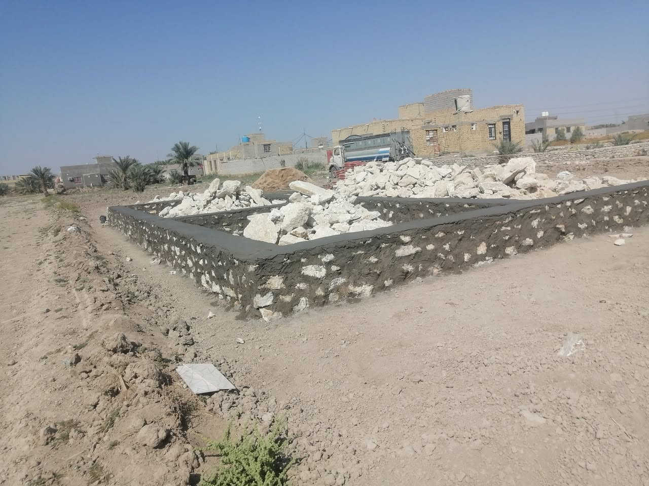 شقل حسب الطلب بشراف عباس ال مري تلفون *********** البناء حجر الأساس
