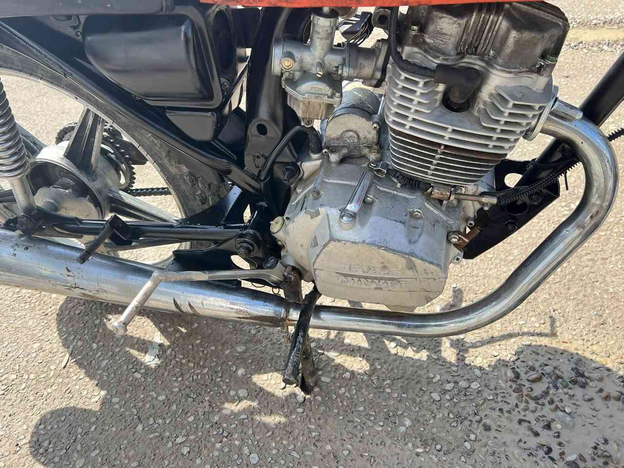 السلام عليكم شباب دراجه للبيع  لا صرف ولا بخار. موديل2014  سعراها 130 وبيها مجال الشراي يتصل ***********
