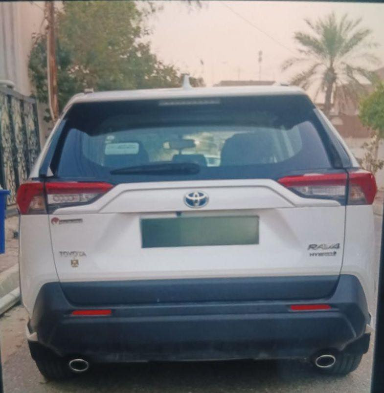 سلام عليكم تيوتا RAF4موديل2024محرك 2.5اربعه سلندر هايبرد سيارده دفع رباعي سياره خليجي وكاله sasكل صياناتها بلشركه سياره بدون ضربه كلين فقط يوجد ضربه بسيطه بلدعامبه الاماميه عفتها على حطتها مصلحتها 
بعدها بلضمان مالت شركه ماشيه 33الف كيلو متر 
مواصفات السياره 
1حساسات الاماميه والخلفيه 
2اوتو هولد 
3دخول ذكي 
4هاند بريك بصمه 
5 فتحه سقف
6 بيها مودات اكيو نورمل سبورت 
7مري كهرباء 
8 دخول ذكي 
9تشغيل عن بعد
10 باقي المواصفات المعروفه مال ساس 
سعر سياره 3شدات وبيها مجال للطيبين 
رقم صاحب سياره ***********مامتواجد فيس فقط واتس
