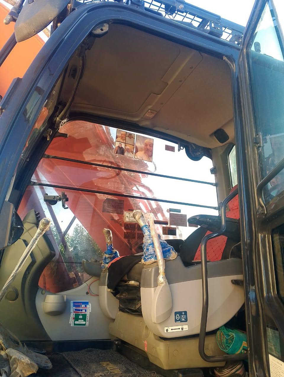 السلام عليكم 
الحفاره B5_210K_2018 الحفاره مكفوله من فتح 8رولات مشتغله 7000 مكينه علل وضع الشركه
 📍العنوان: النجف_مشخاب
$625وبه مجال
الستفسار اكثر التصال علا الرقم (***********)
