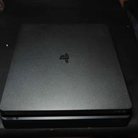 بلي ستيشن 4 . Ps4  ريجن: أروبي  (اونلاين) ذاكرة. 500g ملحقات اصلية وي...