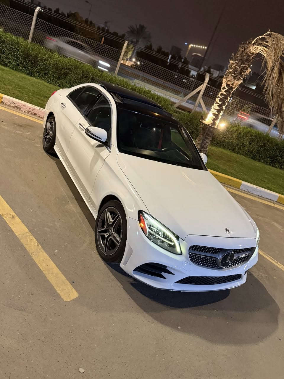 سلام عليكم مارسدس c300 للبيع موديل 2020 بنورما دبل ماوس  السياره زيرو مسج والسونار مالتها موجود بل صور ماشيه 99 الف كيلو رقم اربيل *********** سعرها ٢٤ وبيها مجال

