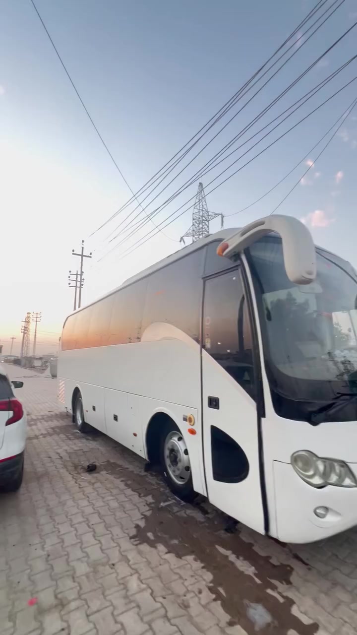 سلام عليكم كينك لونج البيع موديل 2016 تخم تاير مكينه كير أكسن مكفول سعر ٢٨٠ وبيه مجال مكان سياره العماره تصل عل هاذه رقم  ***********
