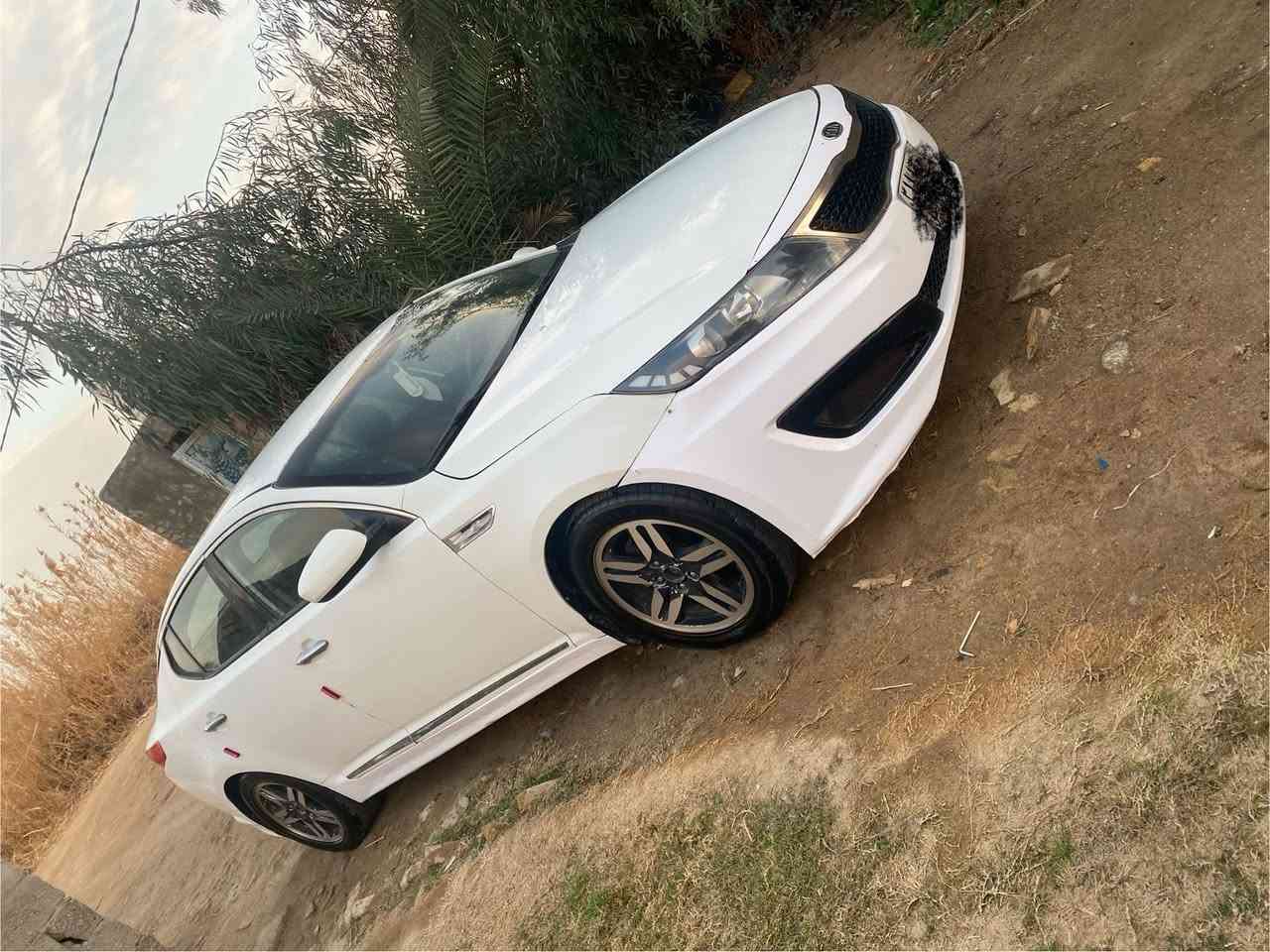 السلام عليكم 
للبيع كيا اوبتما موديل 2011 كوري محرك 2000دوش سيارة رقم أربيل تريد تحويل تريد وكاله كردي موجود
سيارة صبغ عام بس تحويل ما اعرف شبيها ضرر من اشتريت كال بس صبغ بعد اني ما اعرف السعر 80 سيارة مال جناي بيع مستعجل اتصل ***********
