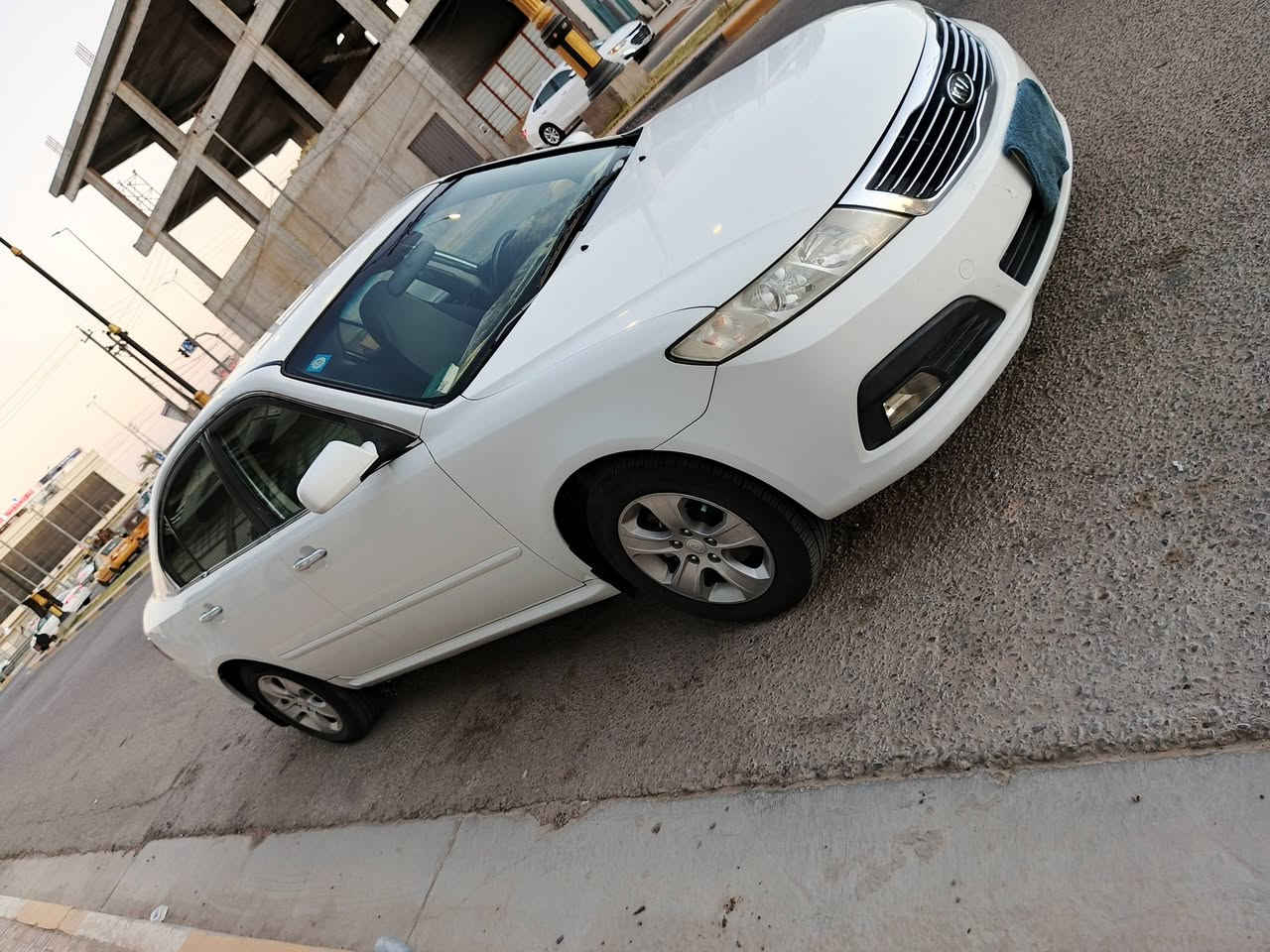 السلام عليكم
سياره للبيع نوع اوبتيما موديل 2009 خليجي نص فؤؤؤل 
صبغ عام صبغ عام بدون دواخل شواصي لغود كير مكينه كفاله أربعة استندر 2400تبريد ثلج حداديه تخم تاير كوله جديد العنوان كربلاء السعر 88وبيه مجال بصيط حك الجيه انتصال فقط ***********
