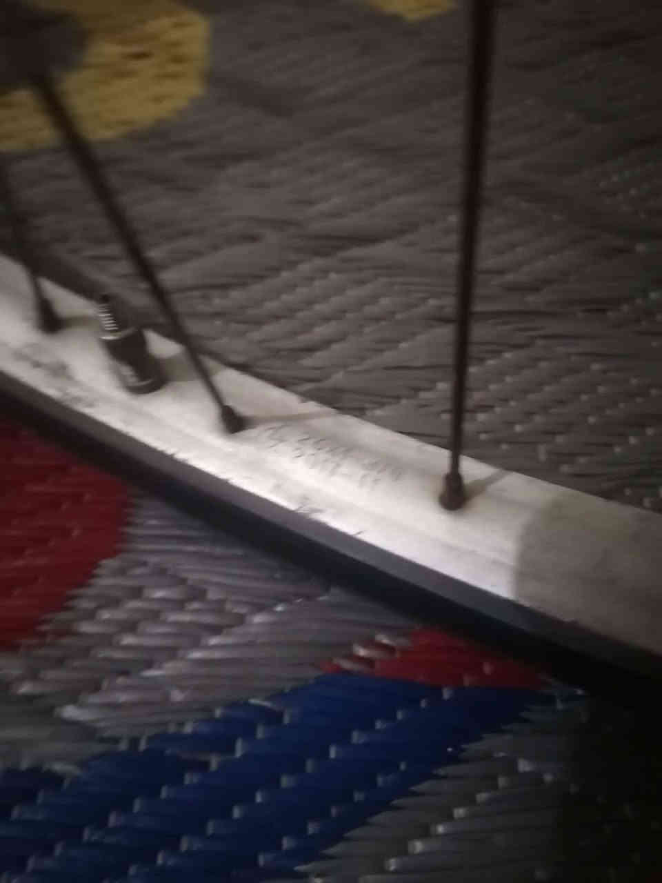 بايسكل متروك صار فتره يحتاج صجم مال استيرن وياحتاج نفخ التاير السعر 50وبي مجال شي  مكاني كركوك حي العسكري وهذا رقمي وبي وتساب ‎***********‎
