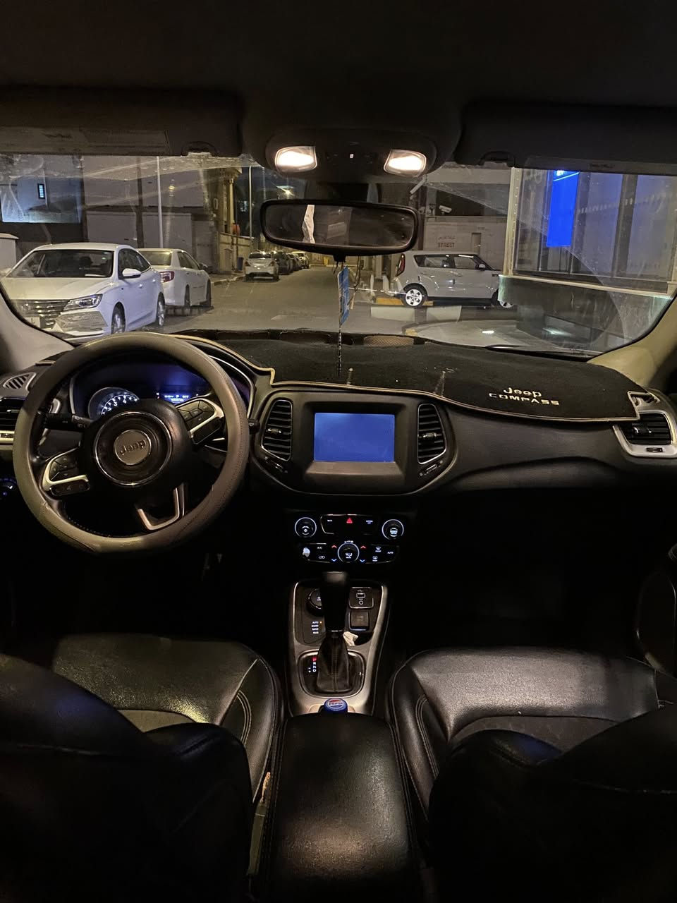 السلام عليكم جيب كومبارس للبيع مديل. 2019 وارد امريكي السياره حادثها من امريكه الجاملغ الأيسر فقط مبدل ومصبوغ البنيه مصبوغ والجاملغ الايمن والباب الخلفي الايمن والجاملغ الخلفي الايمن هذن كلير من امريكه مصبوغات مو ب العراق السياره ب اسمي ماشبه السياره 55 ميل يعني 90كيلو متر السياره ناقصه حداديه إماميه وعبوه فيت بم فقط وهذن ينزلن من سعر السياره والشراي بي خير ويتدلل  

سعر السياره 110$ وبيها مجال للطيبين


**إذا كنت صاحب هذا الإعلان وتريد حذفه لأي سبب، رجاءا أرسل رسالة إلى الدعم الفني**