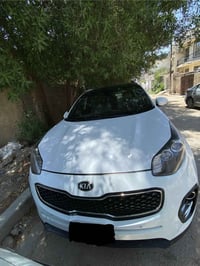 كيه سبورتج موديل 17 خليجي السياره جاهزه من كل النواحي مكينه كير تبريد ...