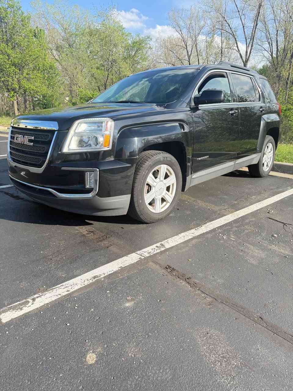 🚗 2016 GMC Terrain
✅ Clean Title
✅ Runs & Drives Great
✅ Spacious & Comfortable Interior
✅ Cold A/C & Heat Work Perfect
✅ Great on Gas
✅ Plenty of Cargo Space
✅ Well Maintained
✅ Good Tires
✅ Ready for Daily Driving

This GMC Terrain is a dependable SUV that’s perfect for commuting, road trips, or family use. It has a smooth ride, comfortable seating, and all the space you need. No mechanical issues and ready for its next owner. Kansas City, MO


**إذا كنت صاحب هذا الإعلان وتريد حذفه لأي سبب، رجاءا أرسل رسالة إلى الدعم الفني**