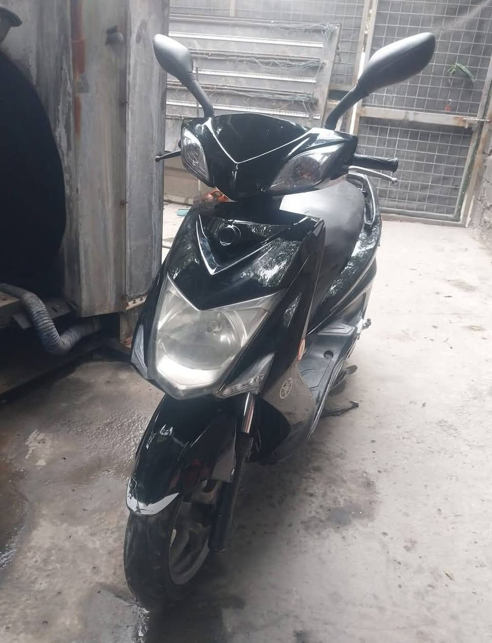 السلام عليكم دراجه للبيع سكنس لد ياباني ستان حساس قبق نفخ مكفوله كفاله عامه برغي ممفتوح بيهه الله شاهد دراجه ناعمه نكره سلف بكل وقت سعر 1250 مليون وربع وبيهه مجال حك جيه عنوان بغداد جميله فلكه 83 للاتصال‏‪***********‬‏
