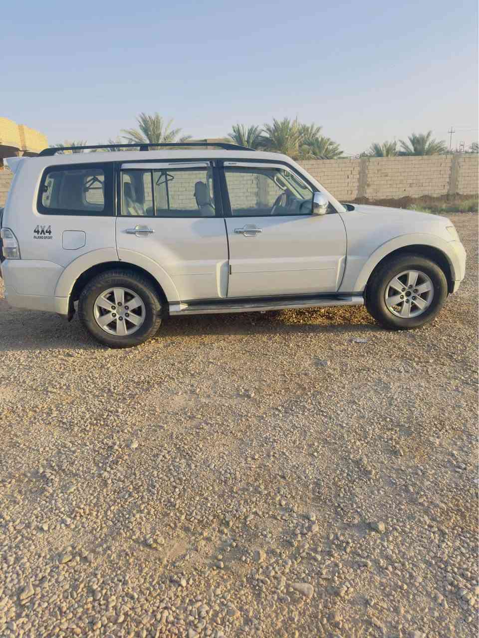 السلام عليكم باجيرو 2008 خليجي مكفوله من الصبغ والضربه والتبديل فول مواصفات جاهزه كير ومكينه مكفولات رقم بابل السياره بيها منضومة غاز السعر 117 وبيها مجال 
*********** اتصال او واتساب مكاني نجف النجف, العراق
