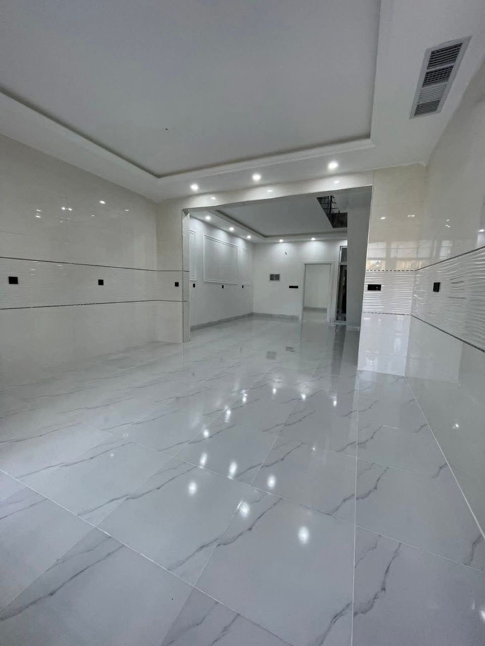 #بيت  زيرو للبيع في #حي هفالان

#المساحة: 100متر #مقابل حديقة
يتكوّن من:
 • 3غرف  نوم

للتواصل:
***********
***********
السعر متوفر عبر قناة التليگرام:
https://t.me/ahmadmuftah199 👈
Kod/10
