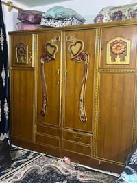 للبيع ب 250قفلهة عنواني بغداد شعب 07714002929