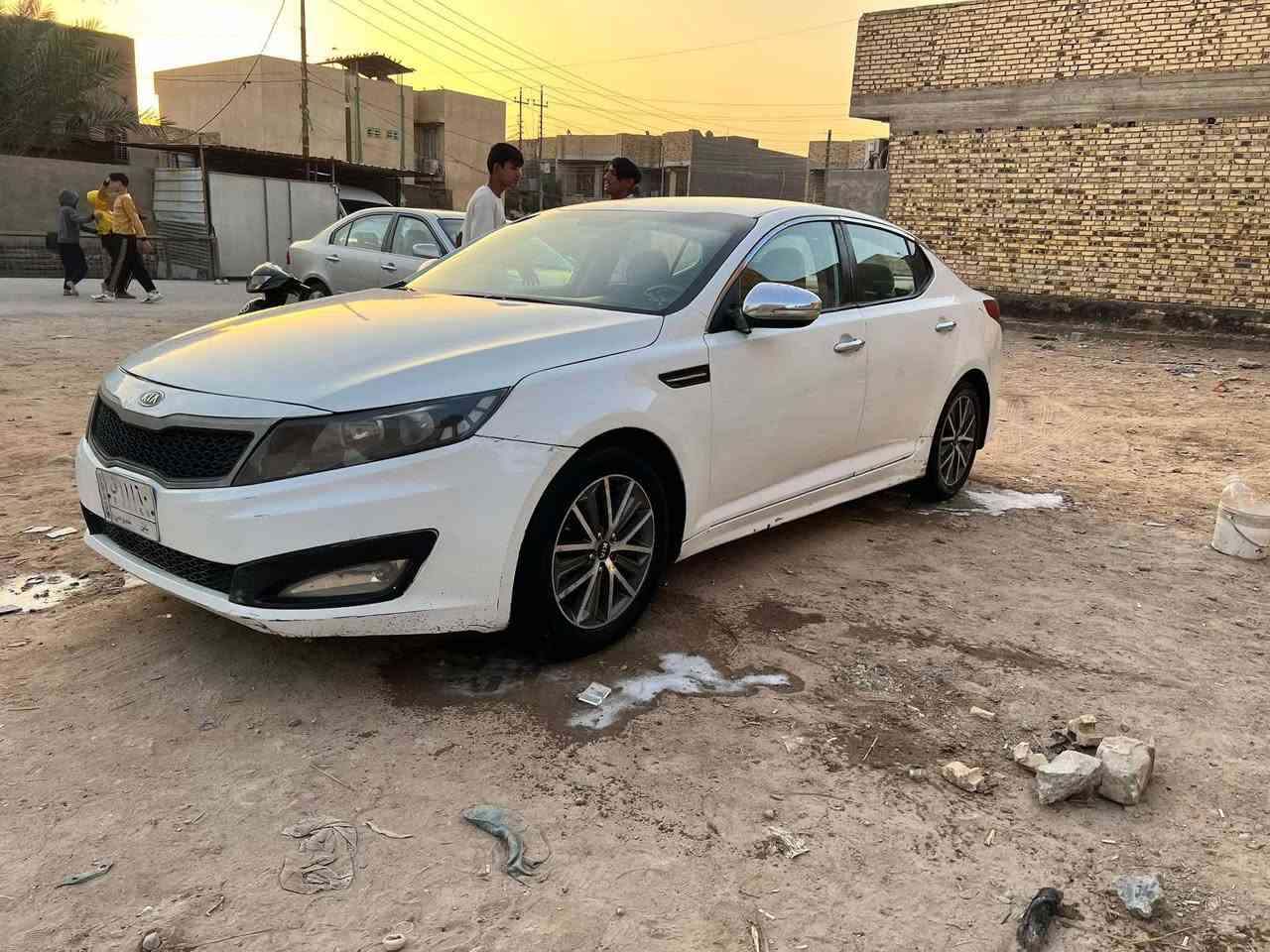 السلام عليكم اوبتمه 2011 خليجي  مصبوغه صبغ عامم  بيها ضربه بلجاملغات الخلفيه حوض والغود  وشواصي سليمات  سياره خير من الله كير ومكينه وحداده وتخم تاير   وموصفات مري شفط شفتات ستيرن كشنات كهرباء  تبريد بيانو  ويل كب كروم  سعرها ٧٨ مكاني حله ابو غرق رقمي ***********  قسط ما بيع
