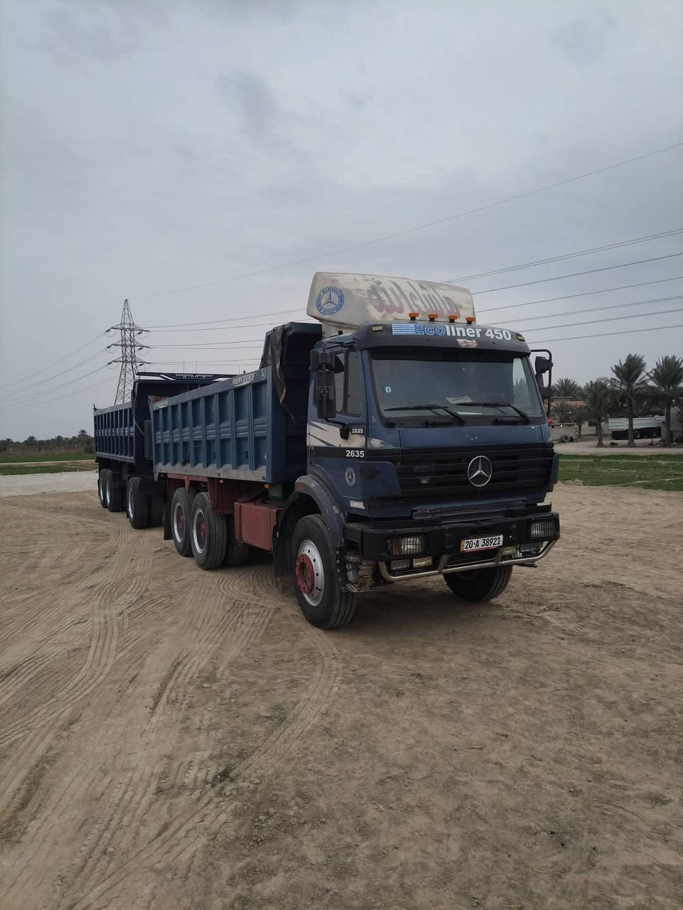 السلام عليكم للبيع البي مديل 92رقم اديالى إنكليزي بسمي مربوطه اثلاث لوحات محرك جديد35دبل تيربو كير210جديد مجموعه جيئف شاصي ابلاد گلاب مكفول شاصي وأقماره بدون صبغ دوشمه جديدة تخم تاير والعربانه شاصي 14مكفول شريط على طوله دناكير 16حداديه جديده ونج نساف رجائن مكلف بالنشر للاستفسار ***********
