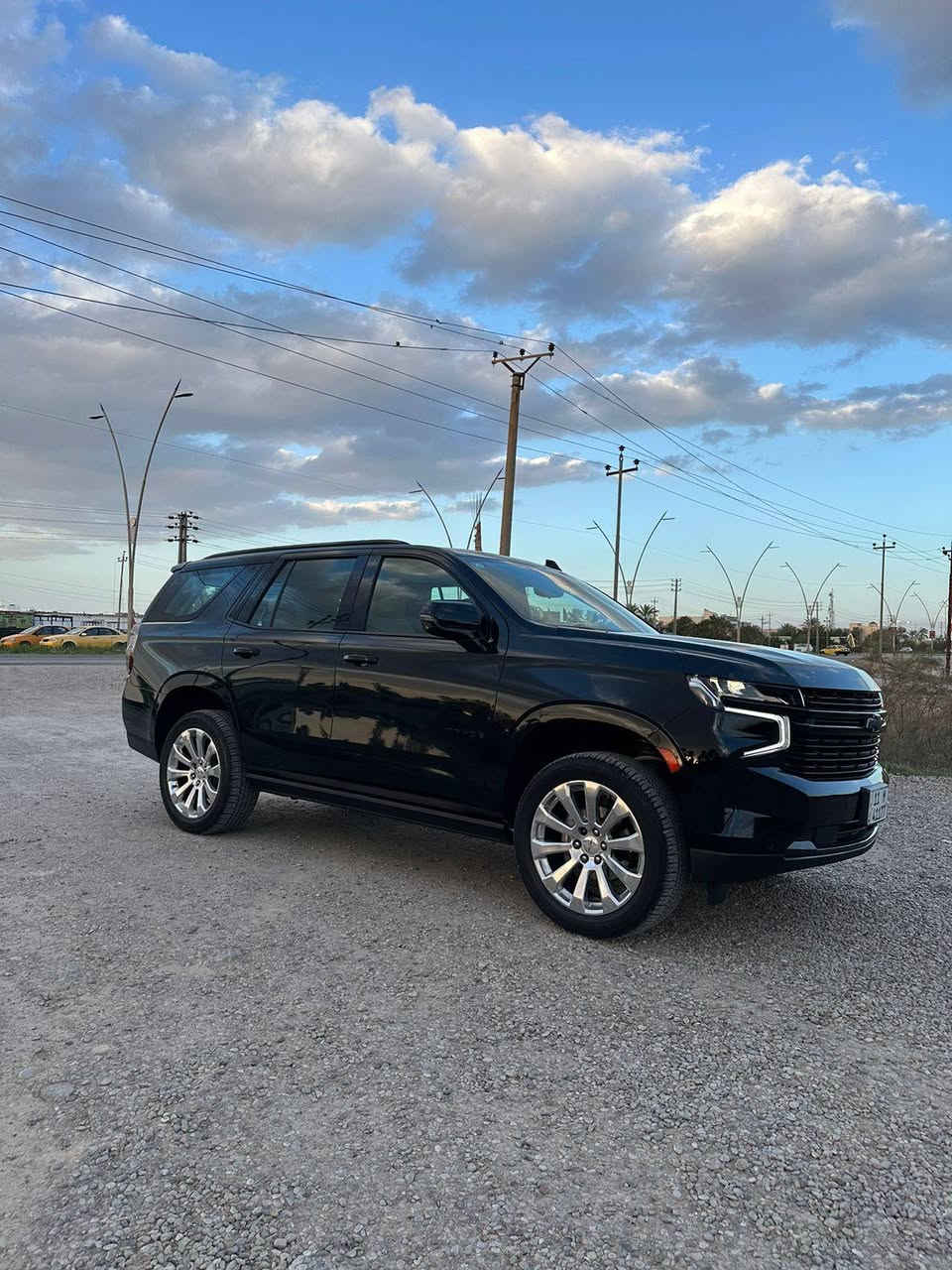 السلام عليكم للبيع تاهو موديل 23 بريمير
CHEVROLET TAHOE PREMIER 

   2023🦅 

مغلفه bebef

سنويه ب اسمي تحويل مباشر 

فوول مواصفات جگات

شيفروليت تاهو بريمير وكالة المنصور 

الموديل : 2023 ( خليجي )

‎اللون : اسود 

السعر 515 وبيها مجال 

ماشييه 140 الف 

محرك و گير شرط مامفتوح

سياره مكفول  كفاله عام 

‎جكات كهرباء

‎ جكات تصعد وتنزل 

‎اربع كامرات

‎حجم المحرك : 5300 Cc

‎عدد الاسطوانات : 8 اسطوانات ( 8 سلندر )

‎المواصفات : 

‎* سقف بانوراما 

‎* المقاعد كهربائية تدفئة و تبريد

‎* مقصوره الركاب من الجلد الفاخر + خشب ملكي 

‎* شاحن وايرلس لاسلكي

‎* نظام الرؤيه : 5 كامرات رؤيه شامله ( BIRD VIEW )

‎* نظام التعليق مستقل

‎* كشنات ميموري خزن

‎* نظام الصوت BOSE سماعات عدد 10

‎* دوسات كهرباء + اناره LED

‎* نظام سحب مقطوره تحكم كامل + كامرة لرؤية المطوره

‎* داتا شو

‎* تشغيل بعد 

‎* 5 بصمات 

‎* تحديد مسار 

‎* لد امامي 

‎*مري شفط 

‎* 4 كامرات 360 درجه 

‎* رادار 

‎* جنطه ذكيه بلقدم تنفتح وتنسد 

‎* ويل كروم 22 حجم وعليها تخم تاير 

‎* شاشات خلفيه 

‎* جميع الكشنات كهرباء

‎* كشنات تدفئه تبريد 

‎* دوسات شفط 

‎* شاحن واير ليس

‎* ثلاجه 

‎* جميع المقاعد يوجد مخارج يوبي اس 

جديده  ماشالله 

مكان السيارة ديالى المقدادية 

‎ للاستفسار

***********
