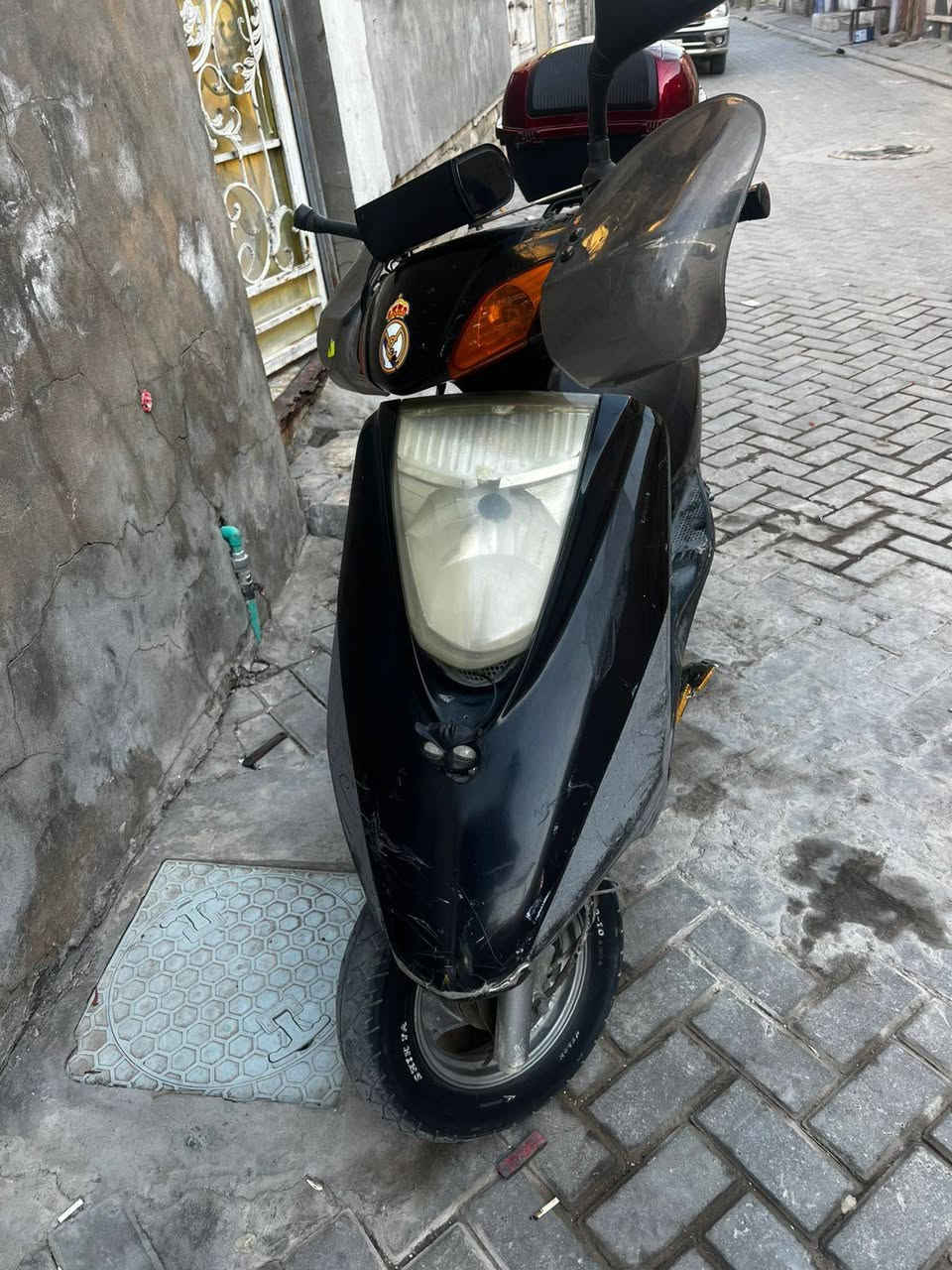 السلام عليكم دراجه بريز للبيع الدراجه نضيفه خير من الله كامله مكمله اي نقص ما بيه للبيع ٧٠٠ او بيه مجال خاص مفتوح *********** مكاني بغداد مدينه الصدر
