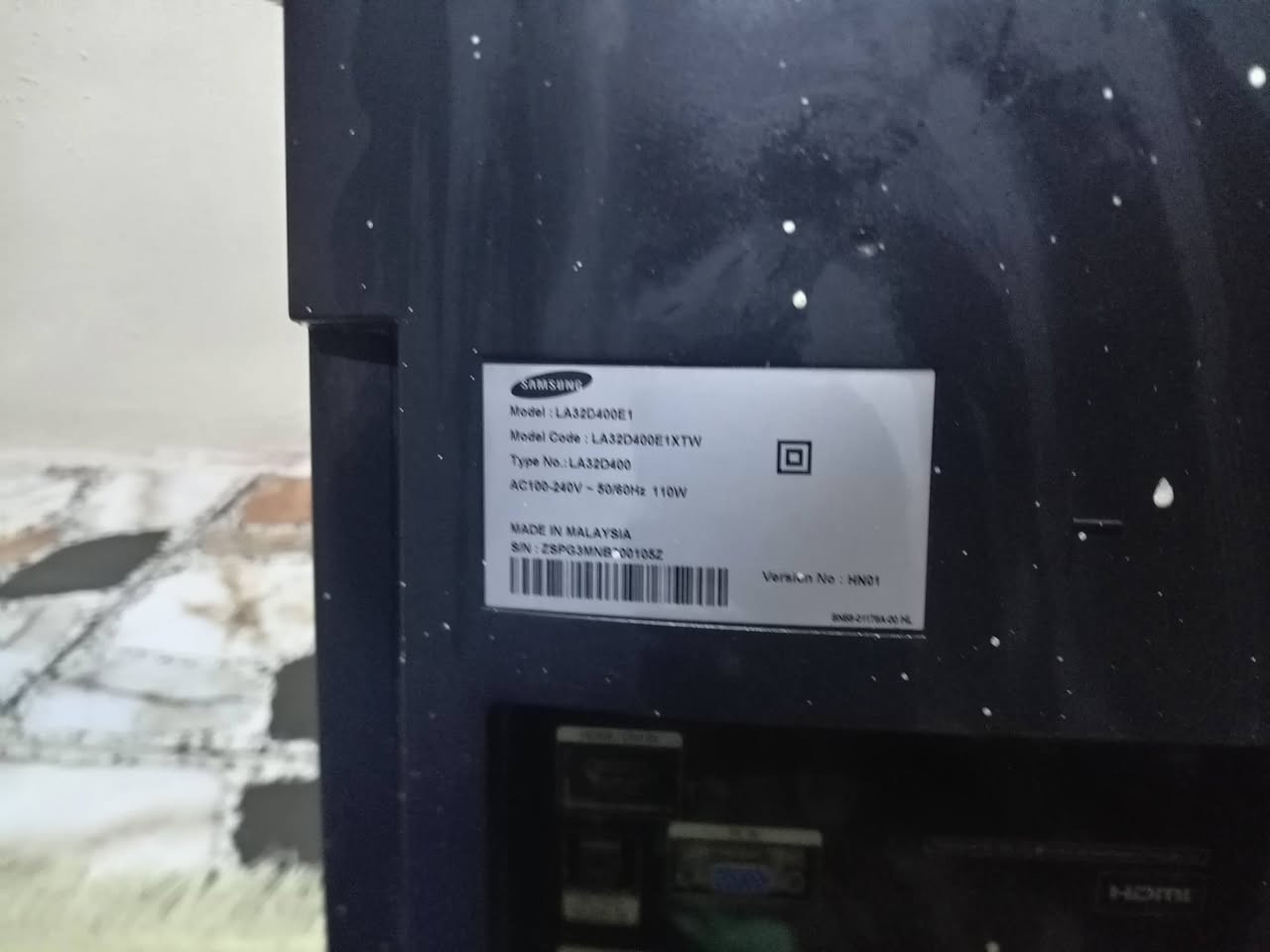 سلام عليكم شاشه العلامة السعر 100🔒التجارية: سامسونج. مستخدمه اتصال *********** وبي واتساب
نوع الشاشة: تلفزيون ذكي.
التصميم: تصميم كريستالي (Crystal Design) كما هو موضح على ملصق الشاشة.
المميزات: يحتوي على تقنية "ConnectShare" لتشغيل الوسائط مباشرة عبر USB، ويدعم تقنية Wide Color Enhancer لتحسين الألوان.
الفئة: ينتمي إلى سلسلة تلفزيونات سامسونج، وتشير الملصقات إلى أنه من الفئة الرابعة (Series 4).
