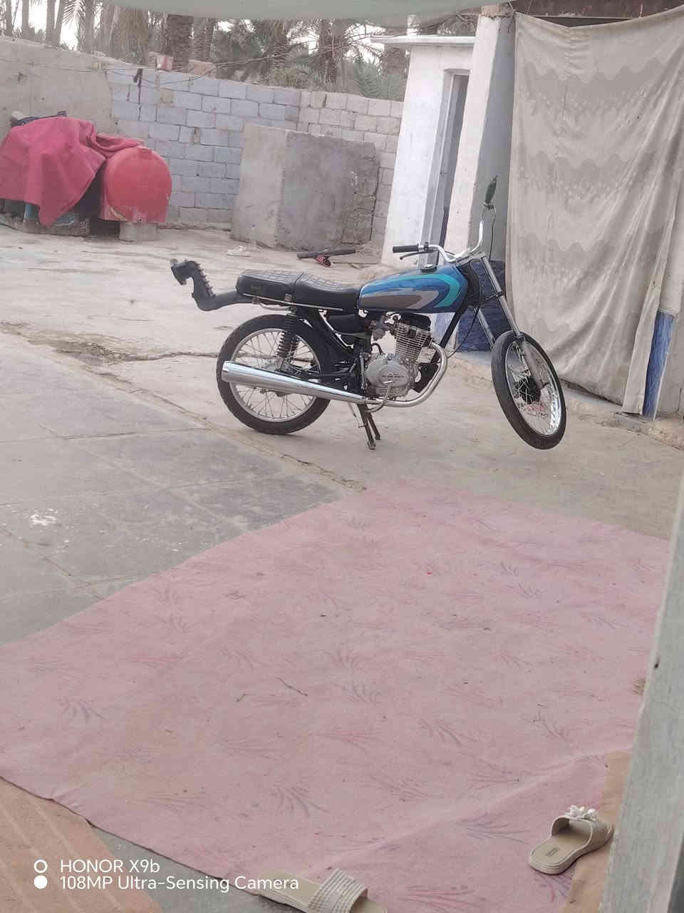 سلام عليكم دراجه البيع نامه ابرو دراجه كلش نضيفه 20021كلك السعر 350وبيه مجال ***********📞
