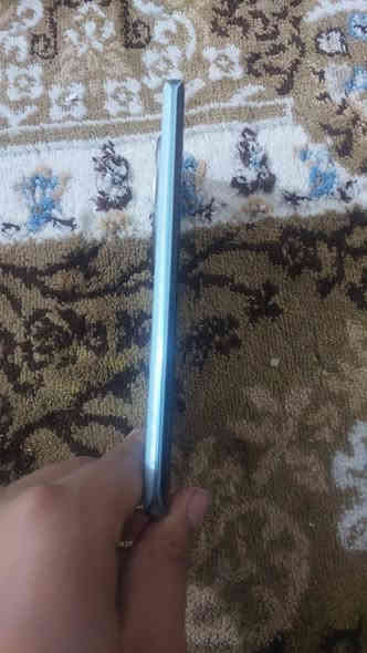 هونر اكس 9 سي للبيع بعده بل جيس كارتونته موجوده لامفتوح ولاطاب تصليح صارله شهر عندي السعر 300 وبي مجال تواصل ***********
