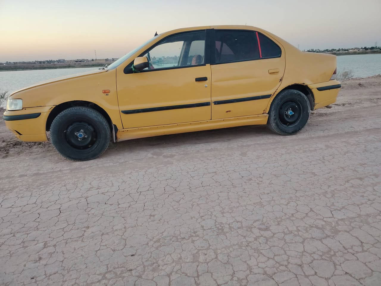 سمند البيع مديل 12 سياره حلو وجاهز من كلشي تخم تاير جديد حداديه جديده كهربائيات شغاله محرك وكير خير من الله.    رقم ذي قار صدامي شرط تحويل مستمسكات راعيها عندي سياره تريك وين ما يعجبك السعر ب 19 وبيها مجال مكاني البصره القرنه رقمي *********** وذه اكو مراوس
