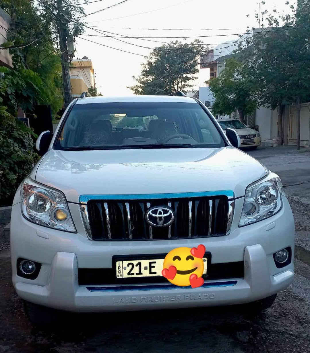 تيوتا برادو كويتي موديل 2012 رقم شمالي
هزه وسنويه جديده
 ماشيه 179 الف كيلو سياره كله ع وضع شركه 
كفاله عامه صبغ ولتبديل
 فقط بارد بسيط جداً 
محرك اربعه سلندر(4v)ع وضع شركه 
مواصفات TXL
تحكمات ستيرن 
مري شفط
ثلاجه
شاشة تدعم نظام ابل كارلي +اندرويد 
حساسات خلفيه 
كامره خلفيه دواره 
تبريد مركزي 3قطع 
مانع نزلاق 
دفع رباعي 
زراكات لايت 
سبير تعليك 
لخ ...
السعر 240
تفاصيل اكثر الاتصال ع الرقم 
***********
