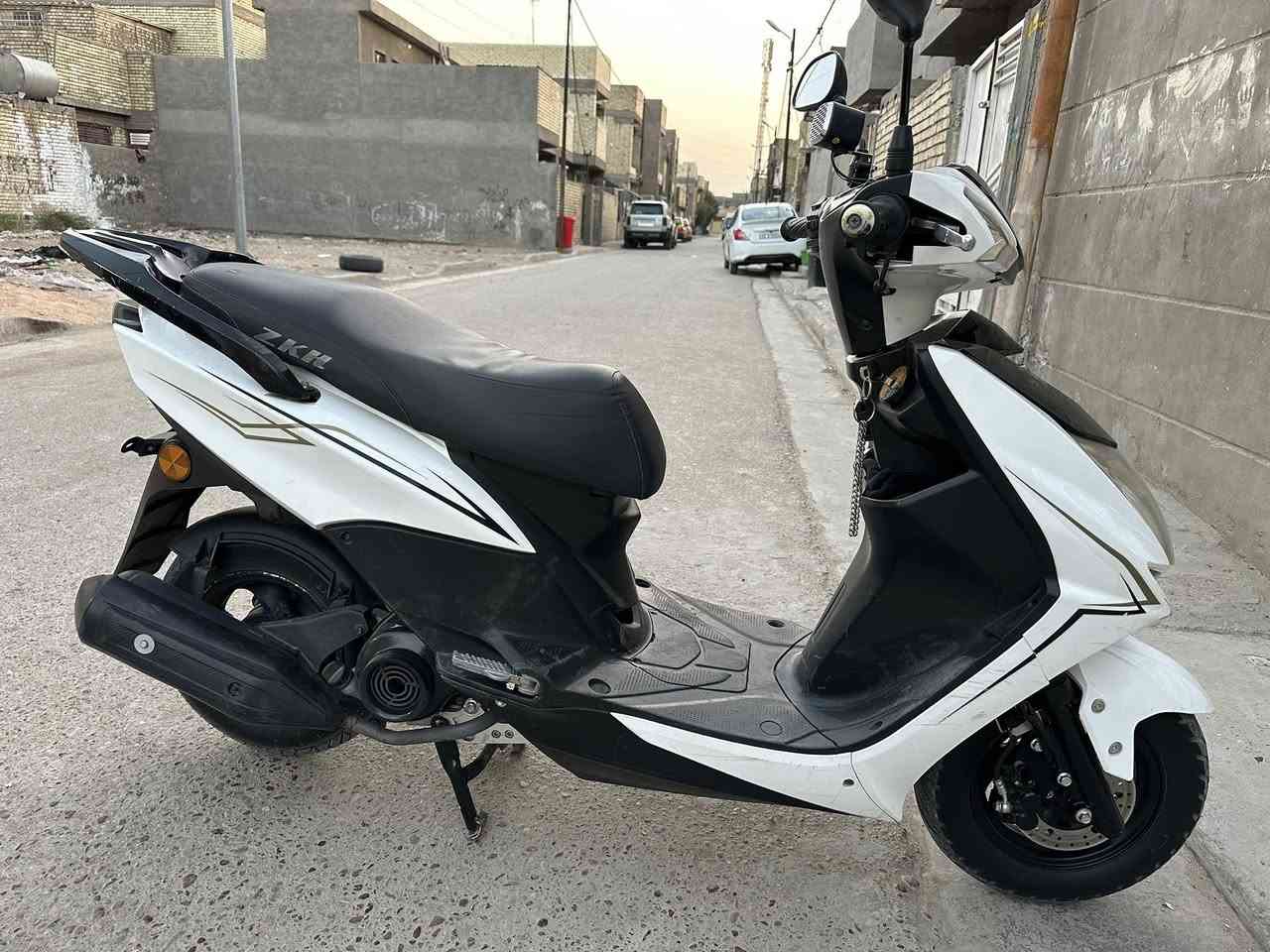 سلام عليكم سكنس لد نظيفه مكينه مكفوله موديل٢٠٢١ صيني مكان بغداد كماليه سعر ٨٠٠الف وبيهة مجال للشراي الاتصال على الرقم ***********
