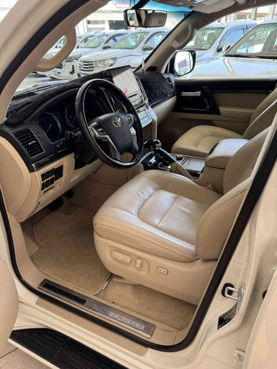 تويوتا لاندكروز 2021 فول مواصفات 8 سلندر ضمان شركة ساز ثلاث شاشات تطبيق اصلي ماشية ( 60 ) ألف حقيقي مكفوله من صبغ مكان صغير pdr مامبين سعر ( 608 ) ورقه رقم تلفون :
***********
بي واتساب
مكان أربيل
