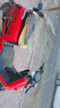عندي دراجه شحن سعر ٣٠٠وبيه مجال اي ستفسر تعال خاص 07715051988