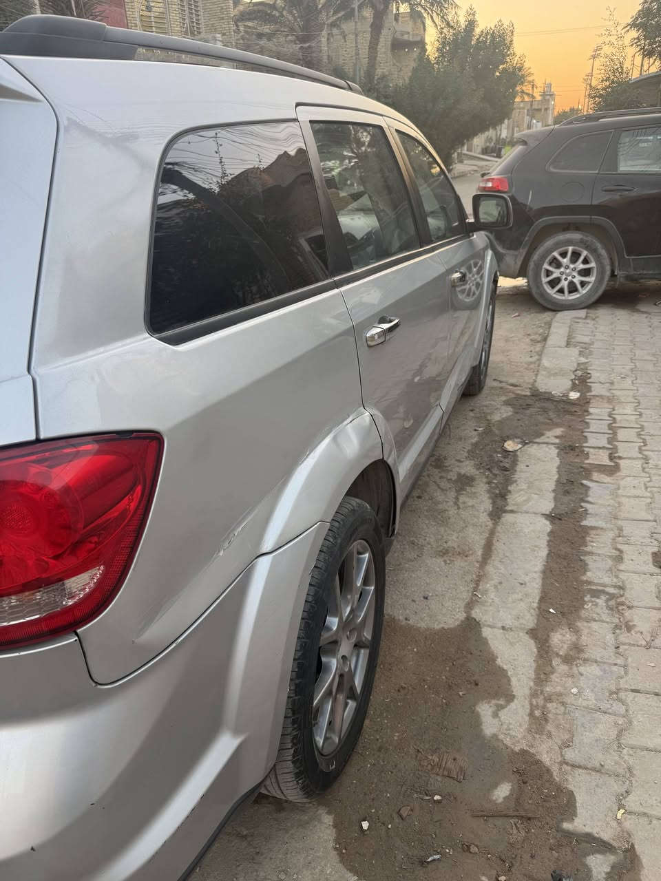 السلام عليكم جورني ٢٠١٣ رقم بصره مشروع وطني محرك ٣٦٠٠ حادثه صندوق فقط جاهزه السياره بيع ومراوس مكاني ميسان _ العماره ***********
