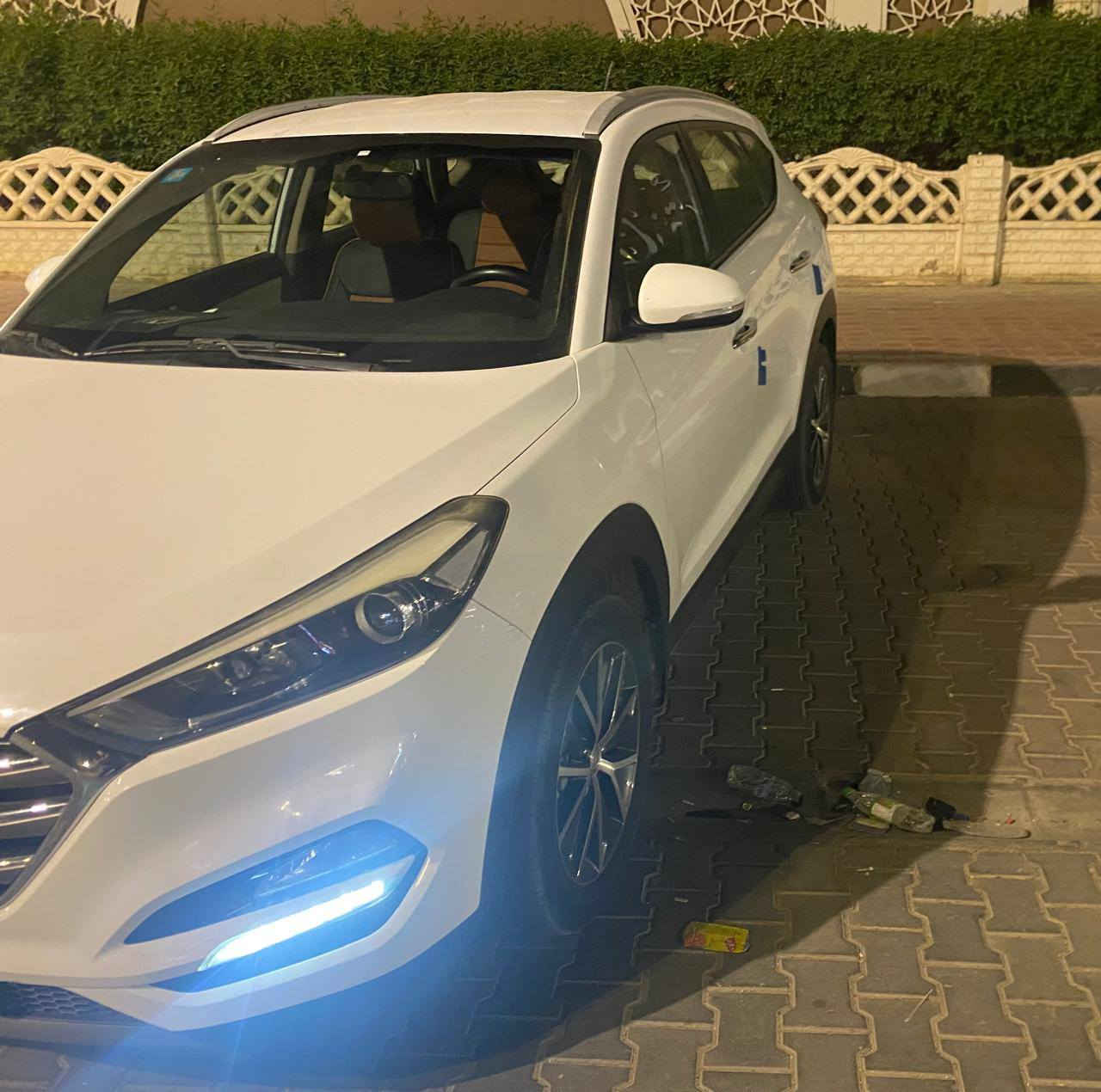 السلام عليكم توكسان موديل ١٧ للبيع السياره سنويه جديده هزه جديده رقم نكليزي ماشيه ١٢٥الف كيلوا حقيقي 
السياره بيها ملاحضات مرفقه بالصور والسونر السعر المطلوب ١٧٠ورقه 
قفلها ١٦٨ ورقه السياره مكانها النجف الاشرف
للاستفسار الاتصال على الرقم 
***********

الكير والمكينه كفاله
