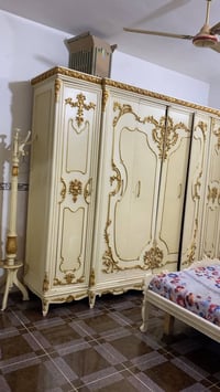 السلام وعليكم غرفه مصري البيع كنتور 6طلقات  جزامه وميز تواليت وبقيه ال...