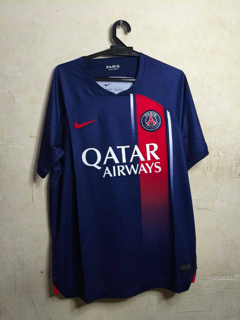 السلام عليكم دريسات شلعه وحدة ابيعهن عددهن 62قطعه
صناعتهن برازيل/وتايلند كلة باركود خياط اصلي اعلى سعر ابيع


**إذا كنت صاحب هذا الإعلان وتريد حذفه لأي سبب، رجاءا أرسل رسالة إلى الدعم الفني**