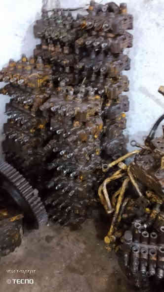 السلام عليكم توجد دشالي صفحه أكسل وكنترولات وبمات  وجكات كريدر كوماتسو و كريدر مسيوبيشي ورشة الفيتر أبو دعاء الغزي لتصليح وبيع وشراء المكائن الثقيلة كريدر كوماتسو و كريدر مسيوبيشي وادوتها الاحتياطية بغداد جرف النداف قرب جسر ديالى الجديد ***********
