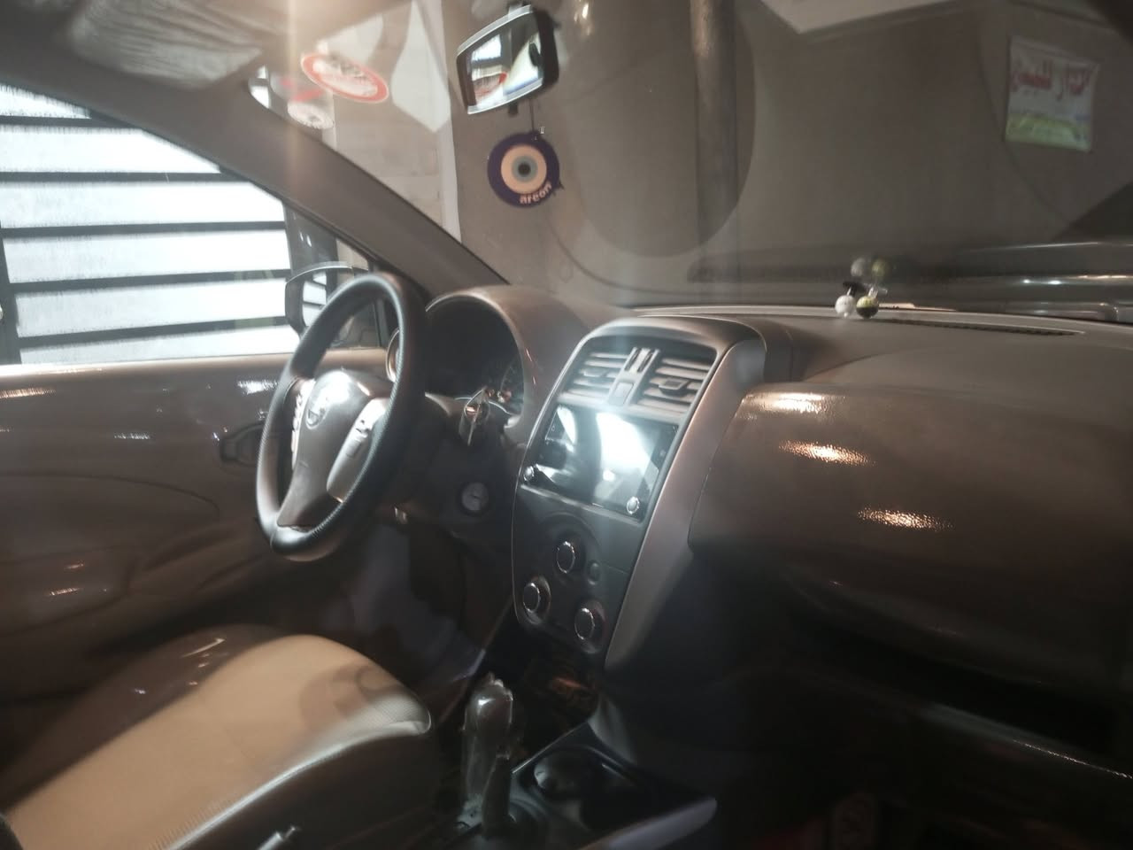 السلام عليكم نيسان صني للبيع موديل 2025جديد مكفول ماشية 20السيارة دوشمة كاظمية جاهزة الإتصال ***********
