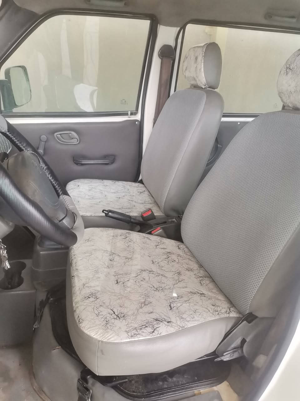 كنو ٢٠١٣ تعمير فول مكينه طك كارتون منلخير كلشي بيهه تبدل حداديه امامي خلفي تخم ويل تخم تاير دوشمه عامه ماصدات بك لايت آت شباج امامي رقم وسنويه جدد السياره صبغناهه عام للجماليه اليريد سياره جديده وماتعبه السياره سعرهه. ٨ مليون بسعر تكتك للستفسار ***********
